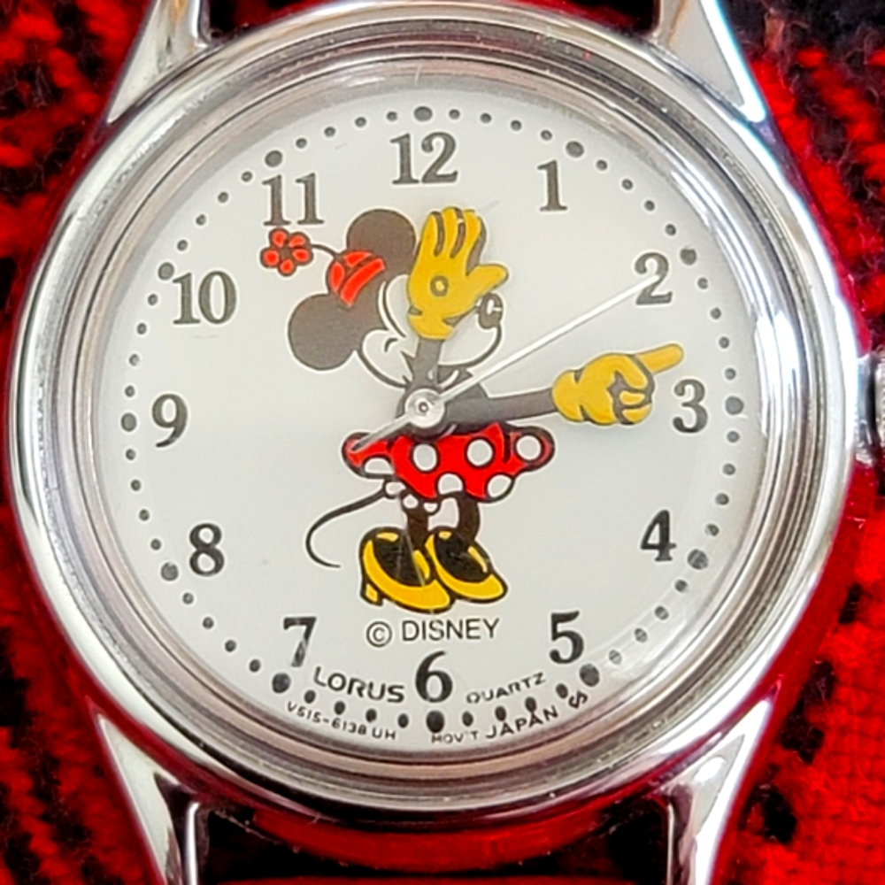 Vintage Disney Minnie Mouse Quartz Watch Lorus V515-6080 1980s
